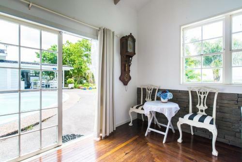 Bycroft Lodge Bed & Breakfast