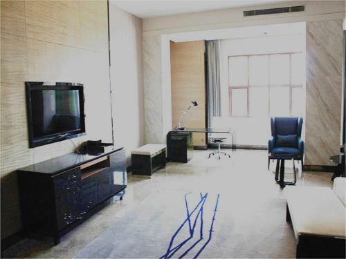 Baotou West Lake Hotel