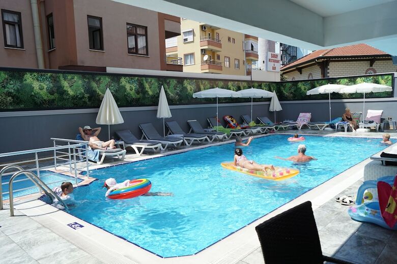 Aslan City Hotel