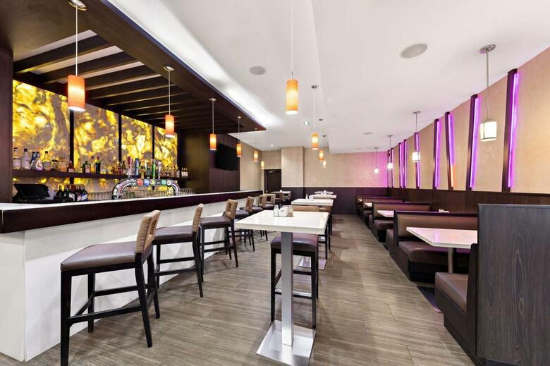 Best Western Plus Toronto North York Hotel & Suites