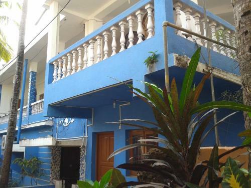 Hostal Romaldo Guest House