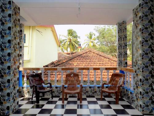 Hostal Romaldo Guest House