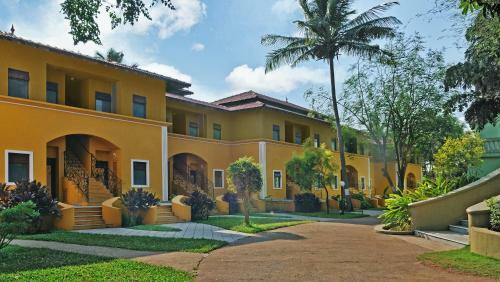 Hotel Mercure Goa Devaaya Resort