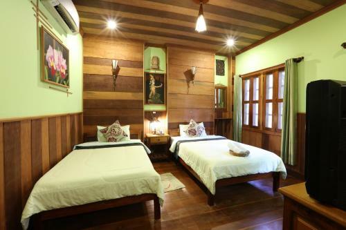 Natural Bungalows