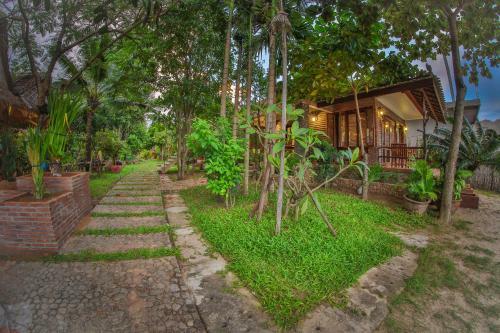 Natural Bungalows