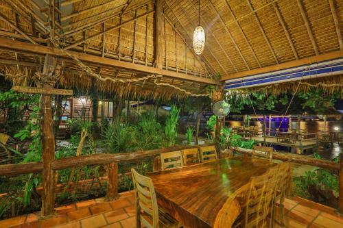 Natural Bungalows