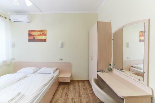 Hotel Merkuriy