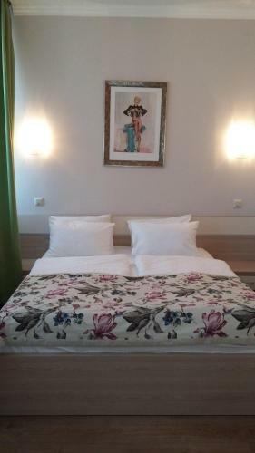 Hotel Merkuriy