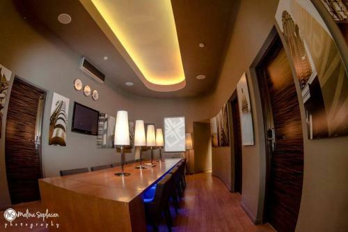 Qiu Hotel Rooms