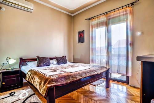Hostal Private Accommodation Kubura
