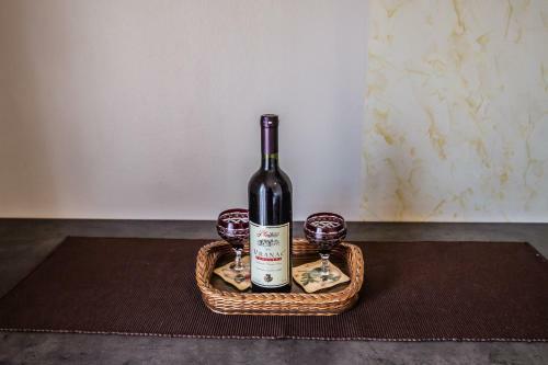 Hostal Private Accommodation Kubura