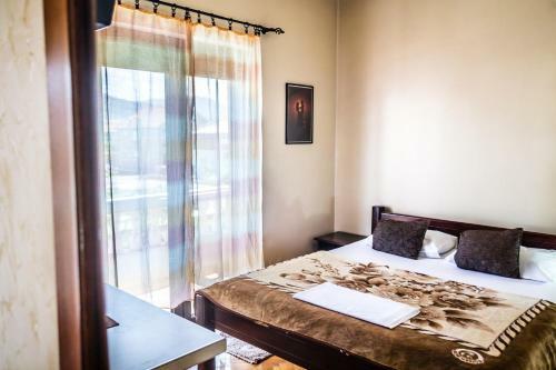 Hostal Private Accommodation Kubura