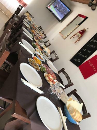 Hostal Drommire In Plassa E Clesia