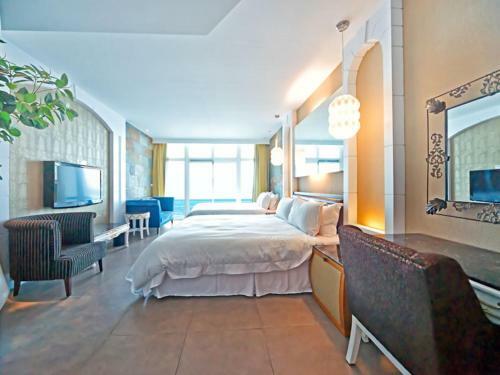 Hotel White House Beach Resort