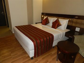 Tavisha Hotel