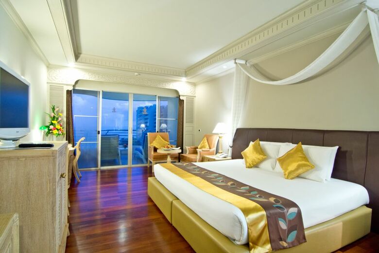Hotel Royal Cliff Grand