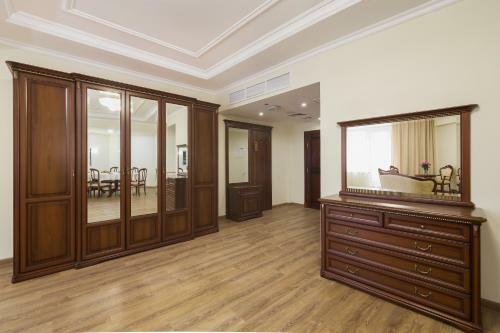 Zvyozdny Hotel