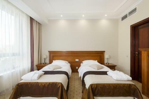 Zvyozdny Hotel