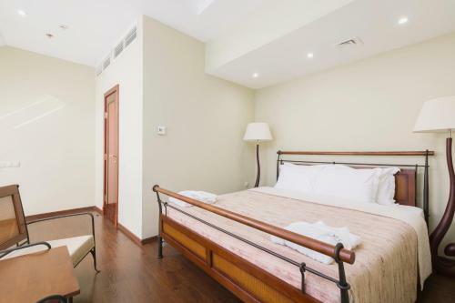 Zvyozdny Hotel