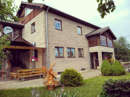 Hostal Urusel Guesthouse