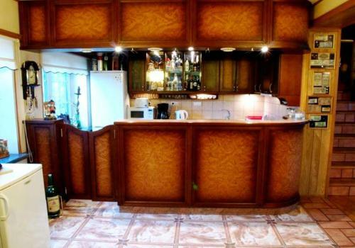Hostal Urusel Guesthouse