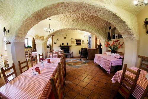 Hostal Go?ciniec Nowa Wioska