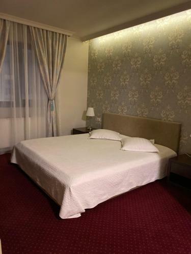 Eden Hotel