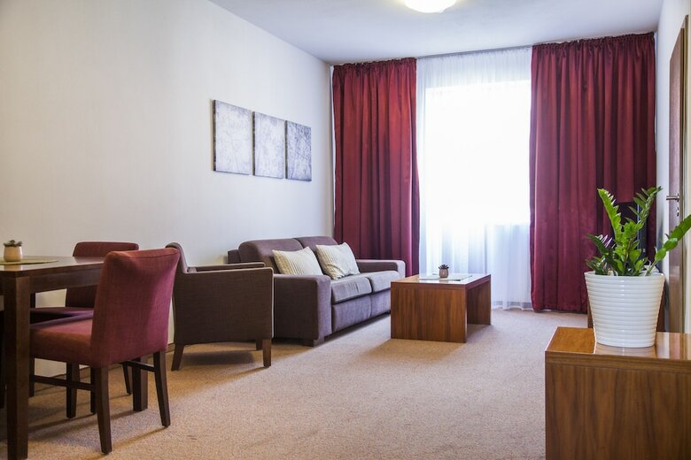 Hotel Eminent