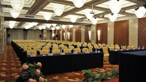 Jinghai Hotel