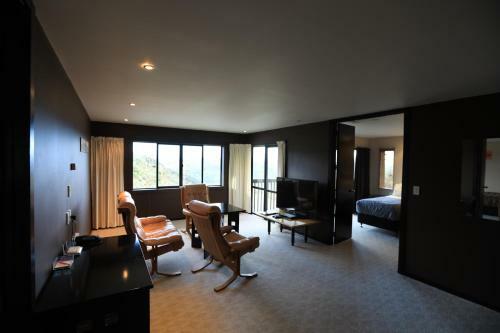 Hillside Hotel