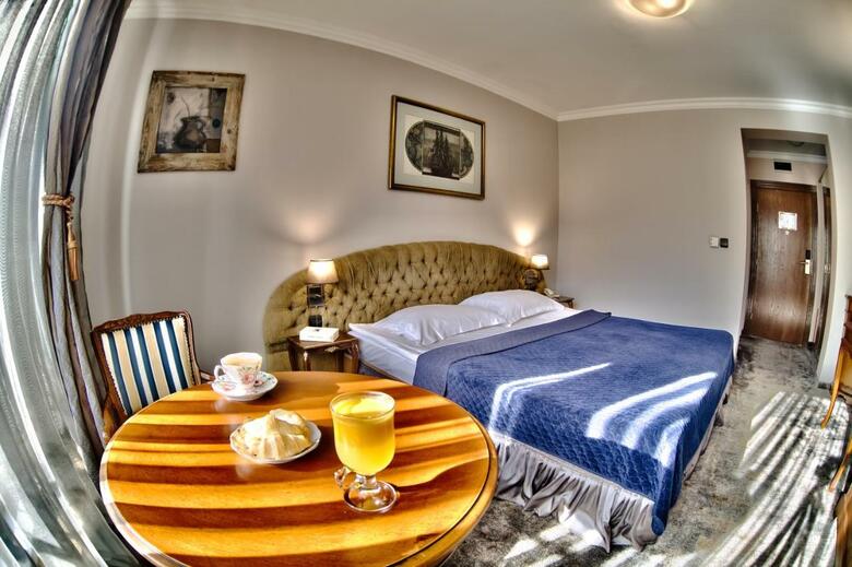 Hotel Meg-lozenetz