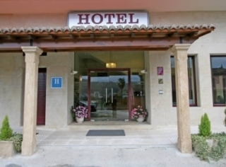 Hotel Rosal�a
