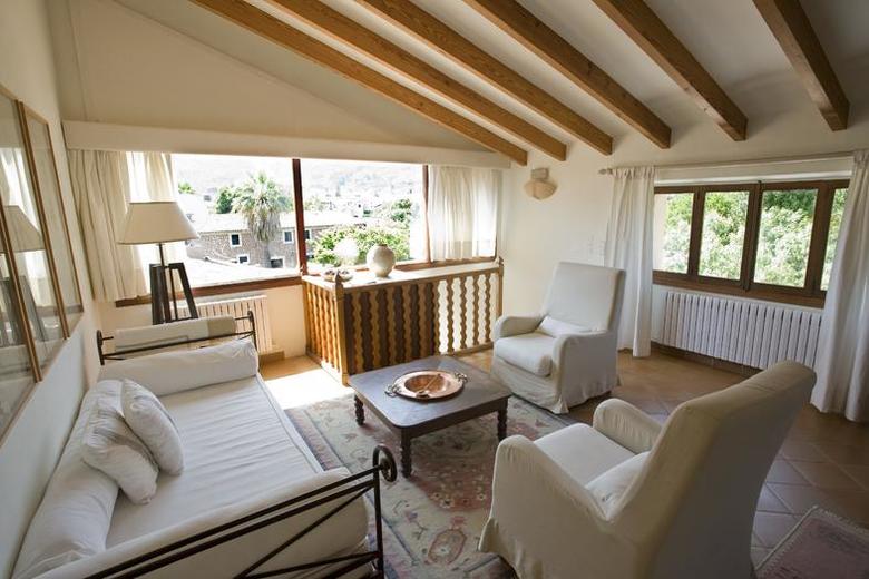Hotel Can Quatre