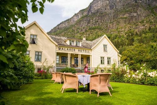 Walaker Hotel