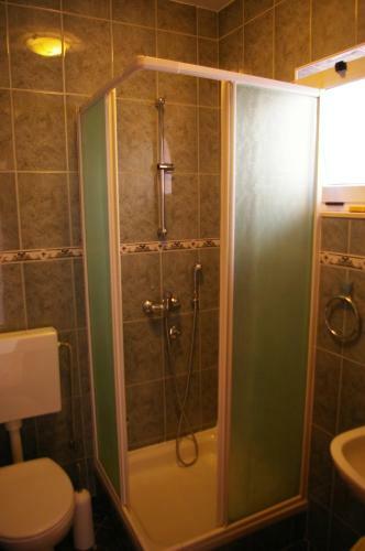 Hostal Dobrila Guesthouse