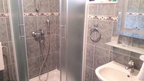 Hostal Dobrila Guesthouse