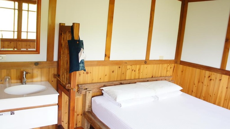 Bed & Breakfast Old Five Guesthouse