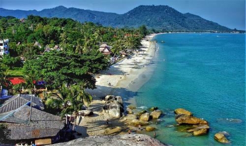 Hostal Samui Pink House