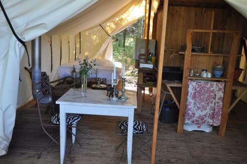 Camping Glamping Terre Rouge