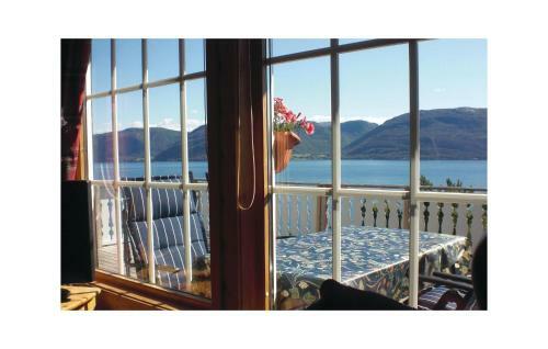 Holiday Home Lavik Helleb� Hytter Nr.