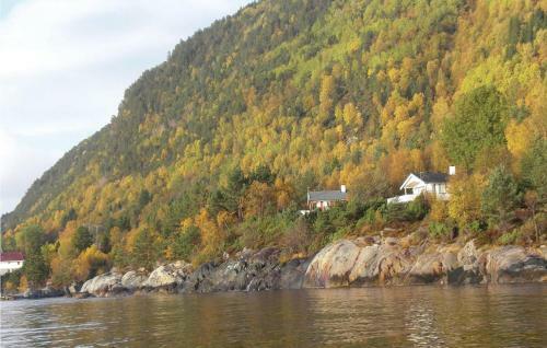 Holiday Home Lavik Helleb� Hytter Nr.