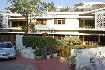 Hostal Ahuja Residency Golf Links