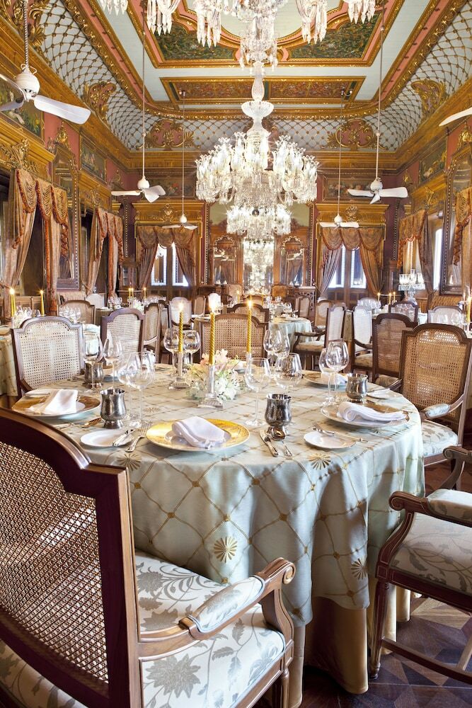 Hotel Taj Falaknuma Palace