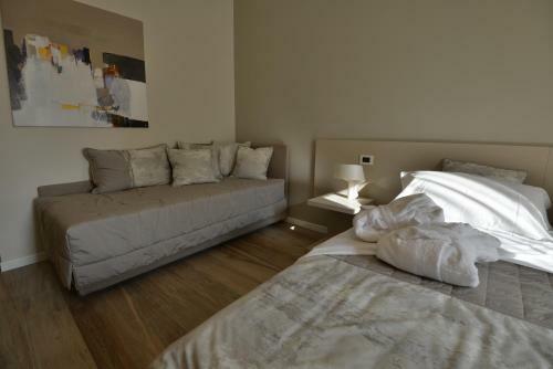 Daman Rooms & Breakfast