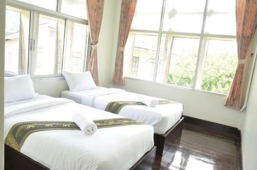 Hostal Thaweesuk Hotel