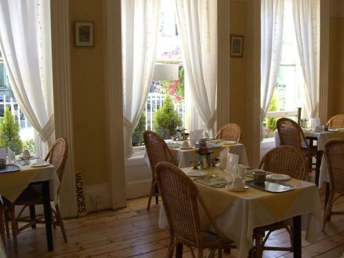 Hostal Citadel House Hotel