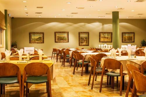Ritz Hotel