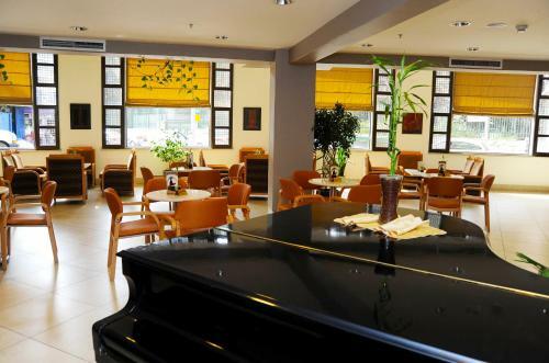 Ritz Hotel