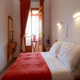 Hotel Lake Studios