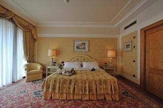 Royal Hotel Carlton